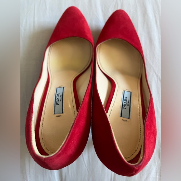 Prada Red Suede Pumps Leather Heel Shoe Sexy Elegant Classic Chic Made in Italy - Picture 5 of 12